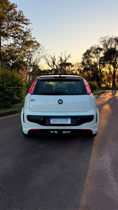 FIAT PUNTO 1.4 MPI 16V T-JET GASOLINA 4P MANUAL FIAT PUNTO 1.4 MPI 16V T-JET GASOLINA 4P MANUAL
